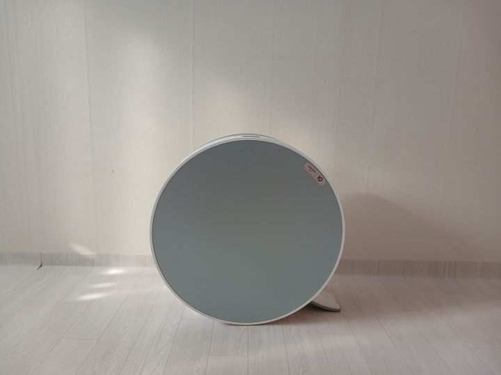 풍족하진 않지만, 과거에 비해 조금의 여유가 생긴 지금, 아이의 방에 공기청정기를 놔주었다. 저소득가구는 상대적으로 주거환경이 좋지 않은 경우가 많은데, 아이의 미래를 위해 환경에 더욱 신경써주는 것이 중요하다.