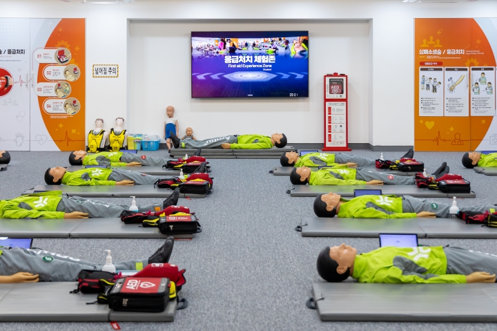 가장 먼저 응급처치 관련 교육이 진행됐다