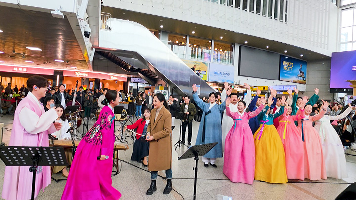 (사진13 - 단체사진)