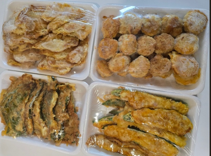 나는 전통시장에서 맛있는 음식을 자주 사다 먹곤 한다. (본인촬영)