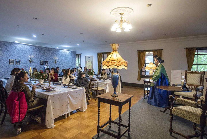 지난해 4월 개최한 궁중문화축전 중 덕수궁 '황제의 식탁' 행사 현장. (사진=국가유산청)