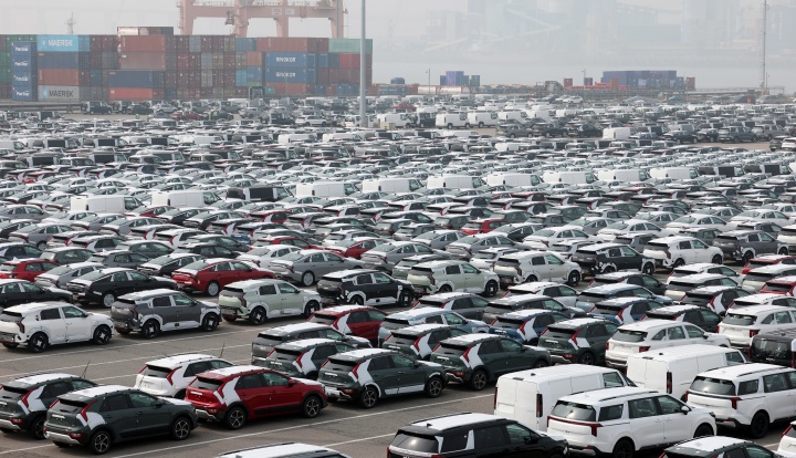 3일 경기 평택시 포승읍 기아 평택항 전용부두에 수출용 자동차가 세워져 있다. 2026.4.3 (ⓒ뉴스1, 무단 전재-재배포 금지)