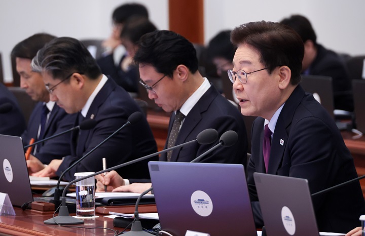 이재명 대통령이 9일 청와대에서 열린 수석보좌관회의에서 발언하고 있다. 2026.4.9(ⓒ뉴스1, 무단 전재-재배포 금지)