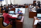 제423회 국회(임시회) 여성가족위원회 제1차 전체회의에서 아이돌봄 지원법 일부개정법률안이 가결되고 있다. 2025.3.6 (ⓒ뉴스1, 무단 전재-재배포 금지)