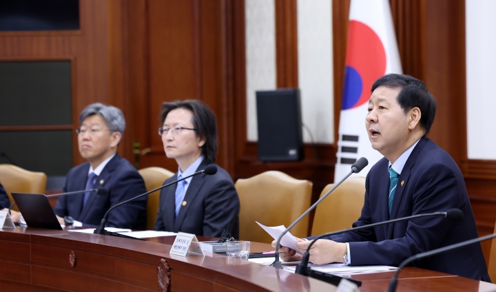 구윤철 경제부총리 겸 재정경제부 장관이 23일 서울 종로구 정부서울청사에서 열린 민생물가 특별관리 관계장관 TF 회의에서 모두발언을 하고 있다.(ⓒ뉴스1, 무단 전재-재배포 금지)