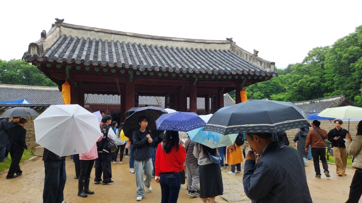 행사 당일, 종묘에 수많은 인파가 몰렸다. (본인촬영)