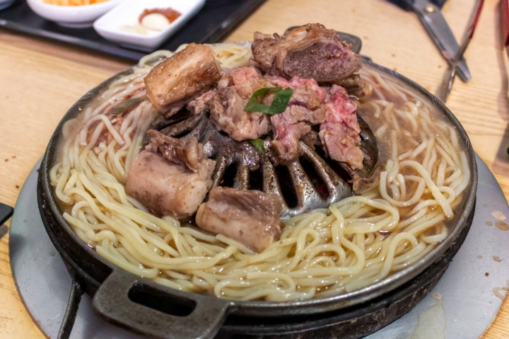 감자 사리를 넣어 먹는 것도 별미다 (본인 촬영)