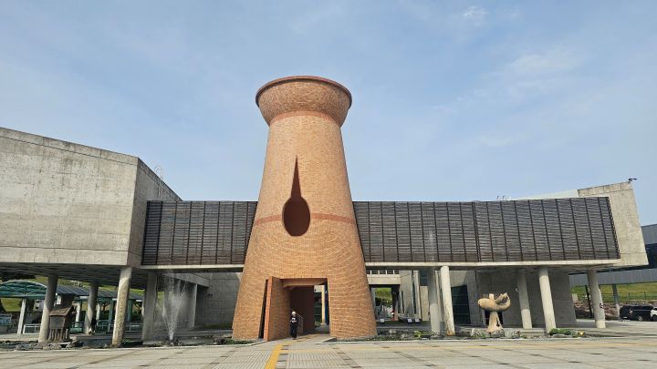 함안 박물관 외관 (본인 촬영)