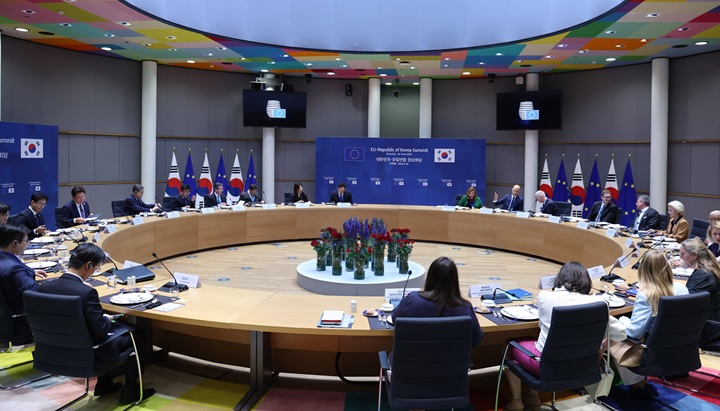 이재명 대통령이 10일(현지시간) 벨기에 브뤼셀 유럽연합(EU) 이사회에서 열린 한·EU 확대회담에 참석해 있다. 2026.6.10 (ⓒ뉴스1, 무단 전재-재배포 금지)