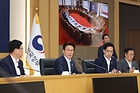김민석 국무총리가 11일 세종시 정부세종청사 국무회의장에서 국민 참정권 침해 문제 관련 관계장관회의를 주재하고 있다. 2026.6.11(사진=저작권자(c) 연합뉴스, 무단 전재-재배포 금지)