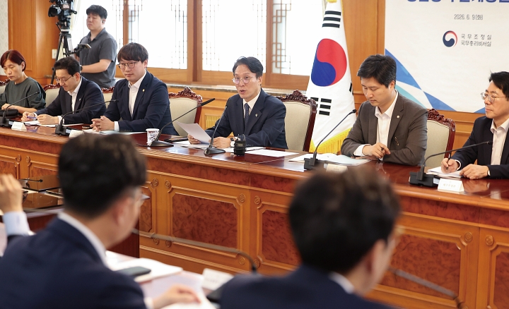 김민석 국무총리가 6월 9일 정부서울청사에서 열린 제3차 청년정책 관계장관회의에서 모두발언을 하고 있다. 사진 뉴시스