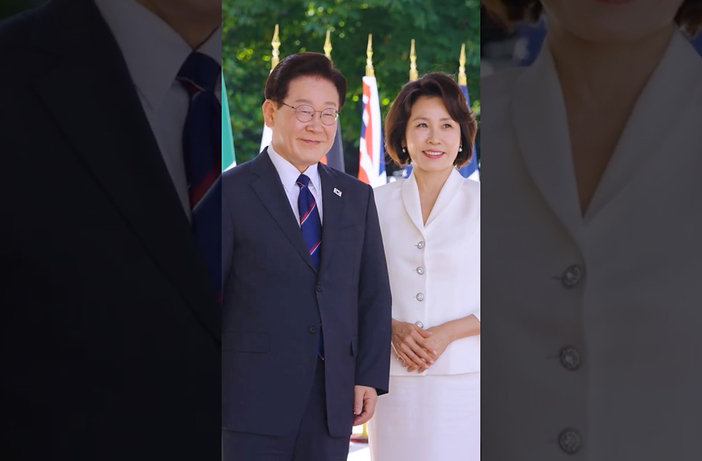 공군 1호기, 에비앙에 도착했습니다