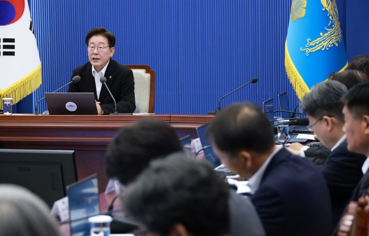 이재명 대통령이 25일 청와대에서 열린 수석보좌관회의에서 발언하고 있다. 2026.6.25 (ⓒ뉴스1, 무단 전재-재배포 금지)