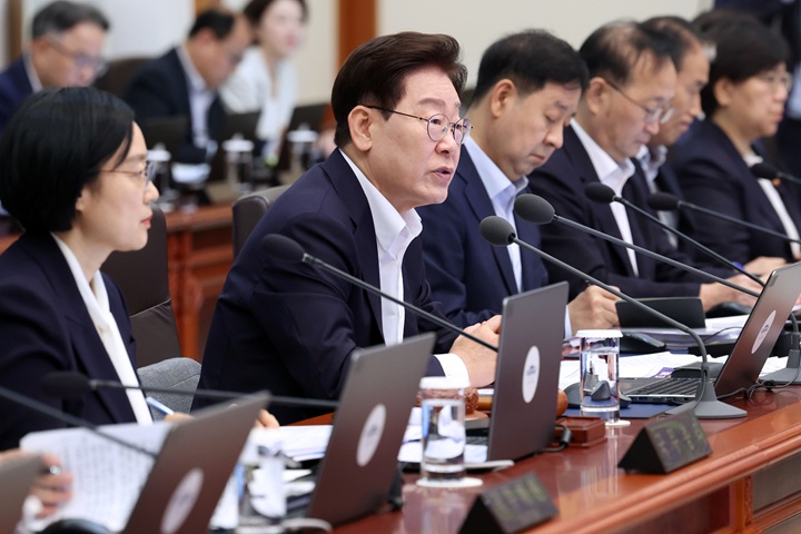 이재명 대통령이 14일 청와대에서 열린 국무회의에서 발언하고 있다. 2026.7.14(ⓒ뉴스1, 무단 전재-재배포 금지)