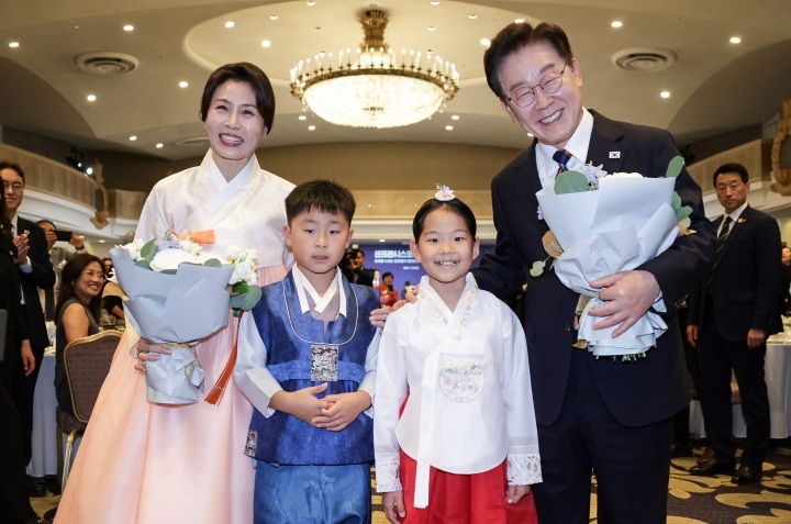 이 대통령, "대한민국 없이는 인공지능 가능하지 않은 상황 꼭 만들고 싶어"