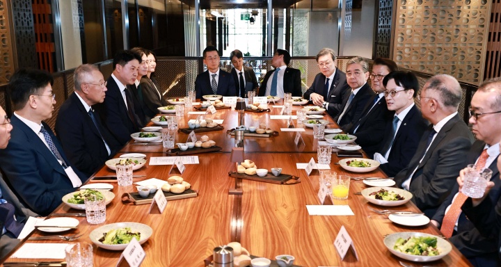 김정관 산업통상부 장관이 28일(현지시간) 브라질 상파울로 JW메리어트호텔에서 한-브라질 비즈니스라운드테이블(BRT) 참여기업 오찬 간담회를 주재하고 있다. 2026.7.29 (ⓒ뉴스1, 산업통상부 제공, 무단 전재-재배포 금지)