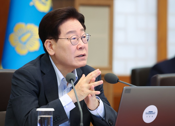 이재명 대통령이 4일 청와대에서 열린 국무회의에서 발언을 하고 있다. (청와대통신사진기자단) 2026.8.4(ⓒ뉴스1, 무단 전재-재배포 금지)
