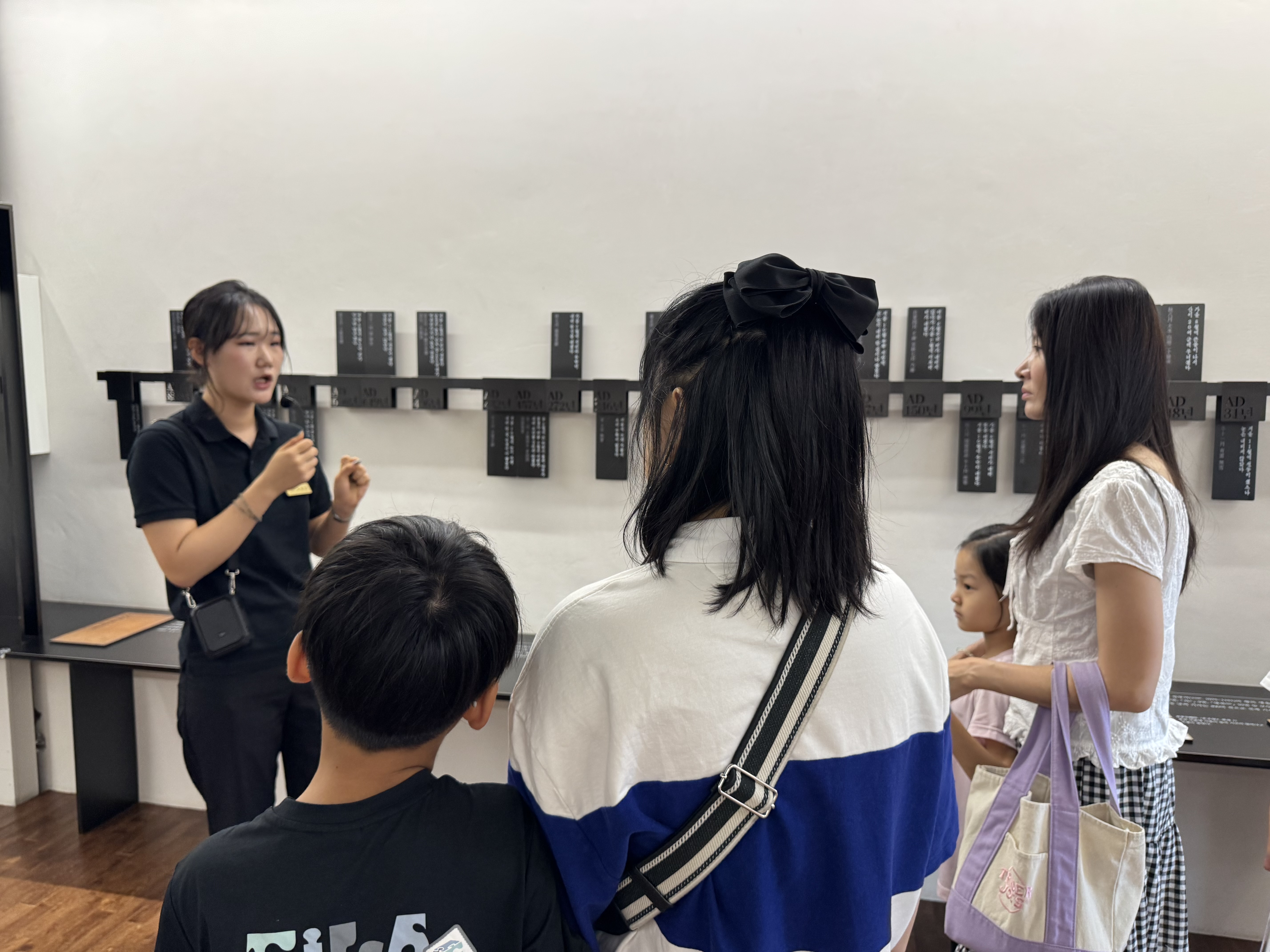 1층에서는 삼국시대부터 조선시대까지 기상관측 역사를 만나볼 수 있다.