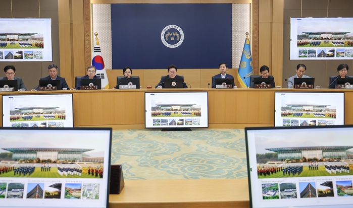 이 대통령 "세종·충청이 새 균형발전 시대의 중심…범정부적 최선"