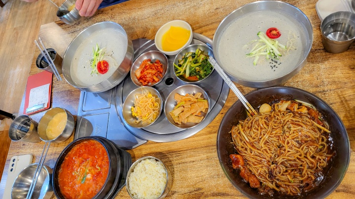 여름이면 더운 날씨에 더욱 외식을 자주 하게 된다. 그만큼 위생과 식품 안전에 더욱 신경써야 한다. (본인촬영)