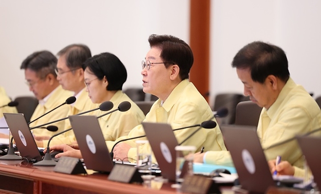이 대통령 "'전작권 임기 내 환수' 차질 없이 추진…국방력 더 굳건히"