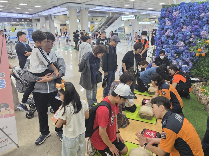 제주국제공항 응급처치 교육 현장. 2026.2.14.(ⓒ뉴스1, 무단 전재-재배포 금지)