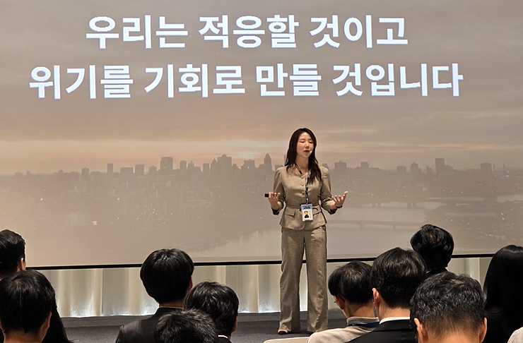 청년 대표 신승진 ㈜AIPM 대표(AI콘텐츠 크리에이터). (본인 촬영)