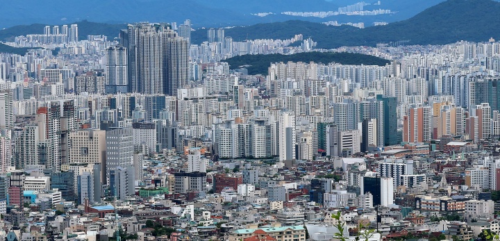 서울 남산에서 바라본 아파트 단지. 2026.8.9. (ⓒ뉴스1, 무단 전재-재배포 금지)