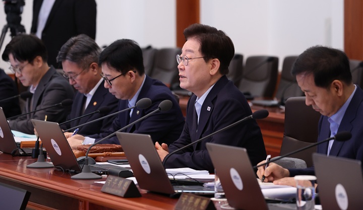이재명 대통령이 25일 청와대에서 국무회의 발언을 하고 있다. 2026.8.25(사진=저작권자(c) 연합뉴스, 무단 전재-재배포 금지)