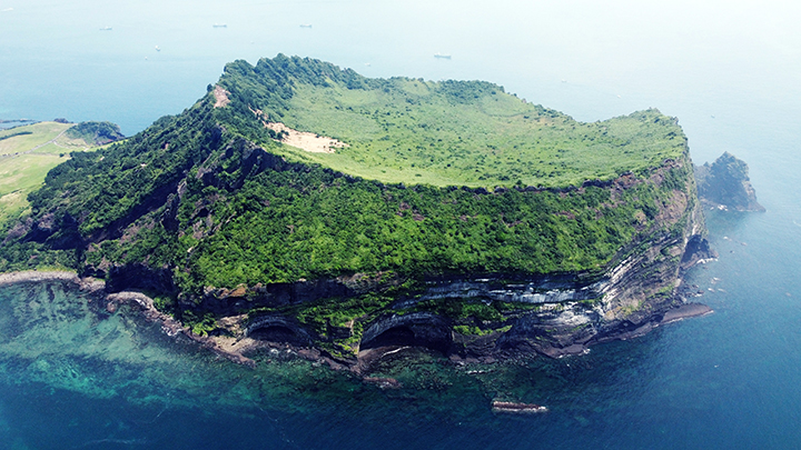 제주 성산일출봉(사진=태원준 여행작가 제공, 무단 전재-재배포 금지)