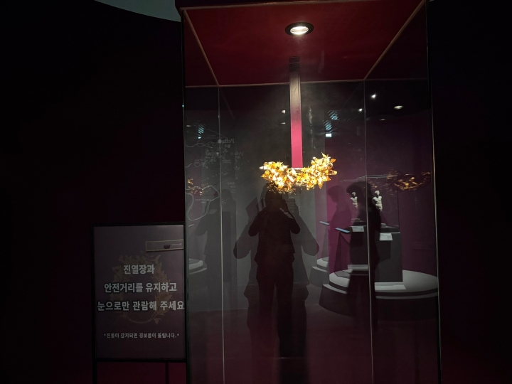 황금 미르투스 화관 기원전 350~325년(본인 촬영)