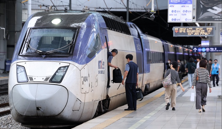서울역에 정차한 KTX. 2026.8.31. (ⓒ뉴스1, 무단 전재-재배포 금지)