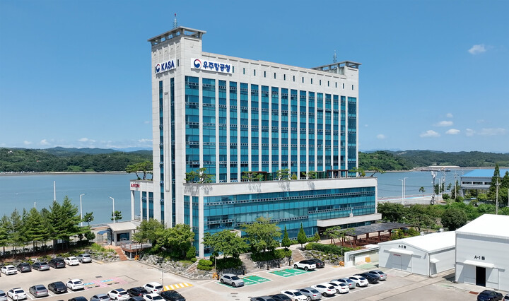 우주청이 지난 현지시간 24일 멕시코 멕시코시티에서 디지털전환통신부와 평화적 목적의 우주 협력 양해각서를 체결했다.(제공=우주청)