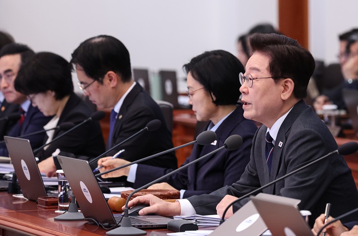 이재명 대통령이 6일 청와대에서 열린 국무회의에서 발언을 하고 있다. 2026.10.6(ⓒ뉴스1, 무단 전재-재배포 금지)
