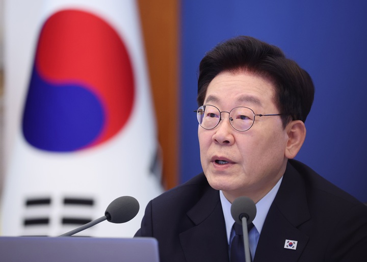 이재명 대통령이 15일 청와대에서 열린 수석보좌관회의에서 발언하고 있다. 2026.10.15(사진=저작권자(c) 연합뉴스, 무단 전재-재배포 금지)
