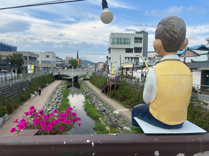 공주를 가로지르는 작은 하천, 제민천 (본인 촬영)