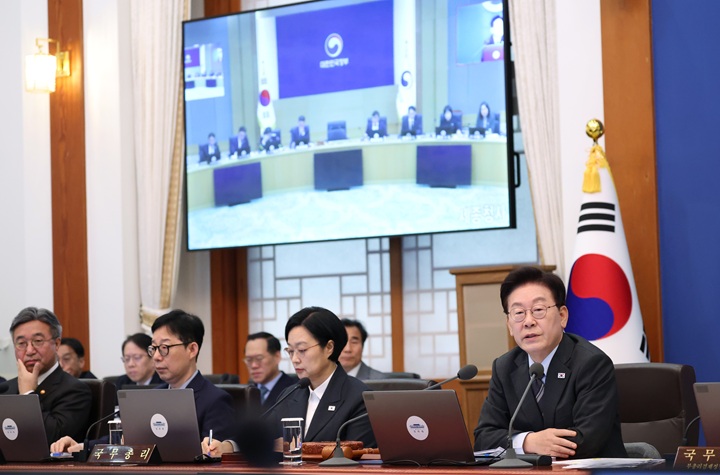 이재명 대통령이 27일 청와대에서 열린 국무회의에서 발언하고 있다. 2026.10.27(사진=저작권자(c) 연합뉴스, 무단 전재-재배포 금지)