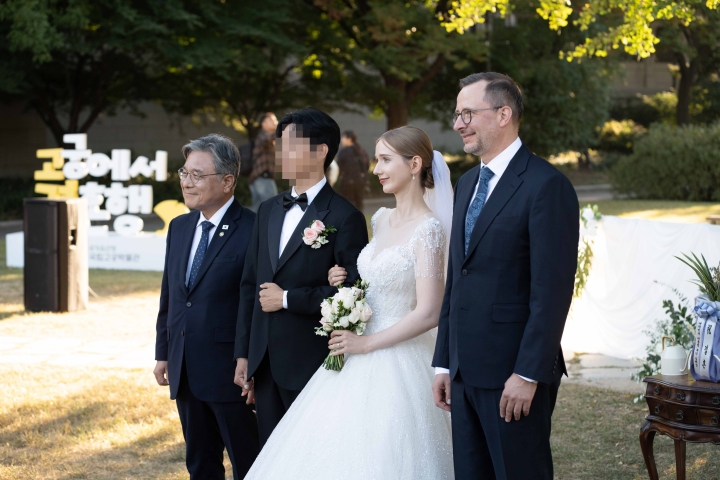 마이부부의 결혼식 본식사진(김치귀신 마이 제공)