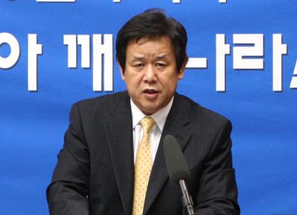 심명필 4대강 살리기 추진본부장이 8일 ‘4대강 살리기 사업 마스터플랜’을 발표하고 있다.