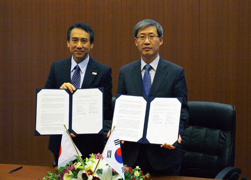 이날 문화부 조현재 관광산업국장은 야마다 나오요시 일본 국토교통성 관광청 심의관과 합의각서를 체결했다.