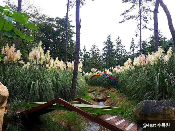 인문학 담은 조형물 찾는 재미 쏠쏠_4est 수목원