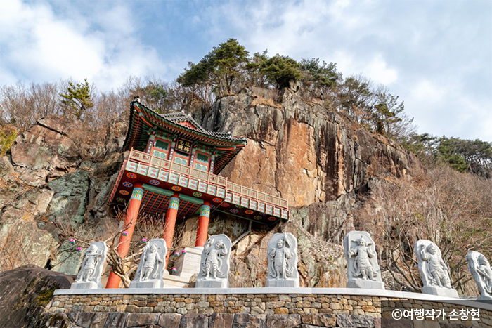 수려한 풍광의 오산 사성암 - ⓒ여행작가 손창현