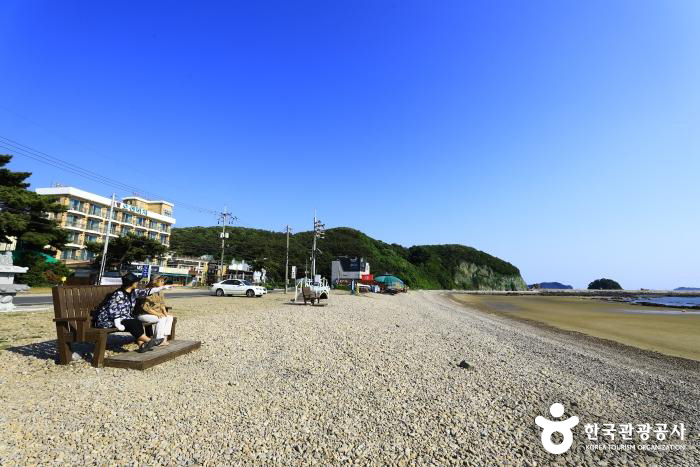 방포해변 쉼터 - ⓒ 한국관광공사