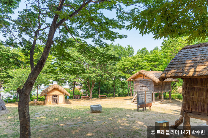 봉황동 유적 고상가옥 - ⓒ 트래블리더 14기 박수빈