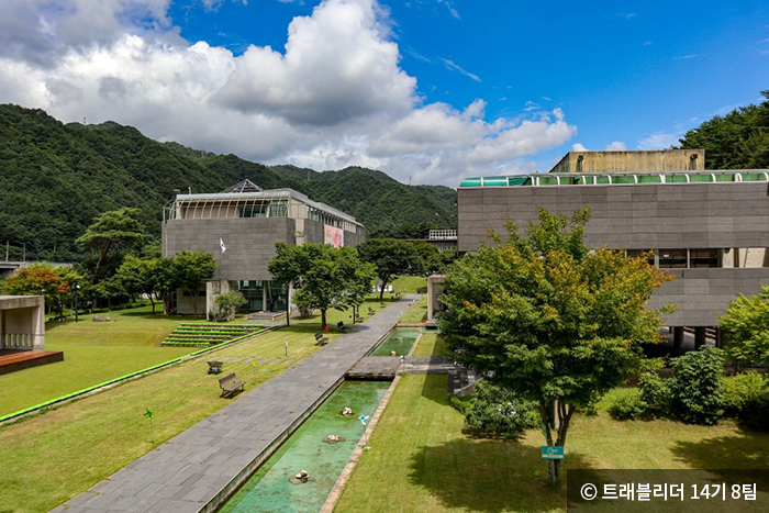 동국대학교 만해마을 전경 - ⓒ 트래블리더 14기 8팀