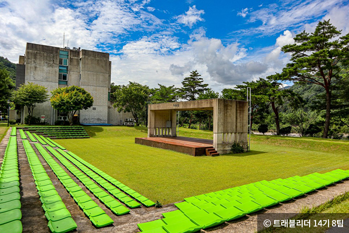 동국대학교 만해마을 전경 - ⓒ 트래블리더 14기 8팀