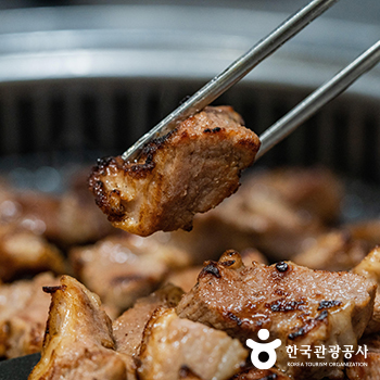 통통한 고기 한점은 항상 옳다 - 한국관광공사