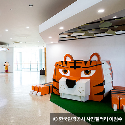 캐릭터 호랑이 모형 ⓒ 한국관광공사 사진갤러리 이범수