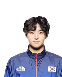김우민 사진
